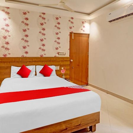 Hotel O Formula Vanivilasa Puram Exteriör bild
