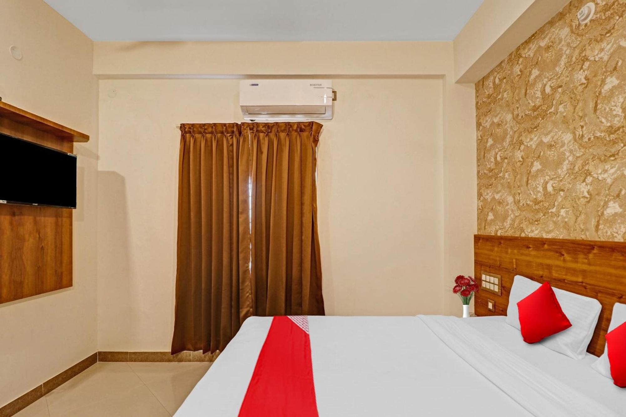 Hotel O Formula Vanivilasa Puram Exteriör bild