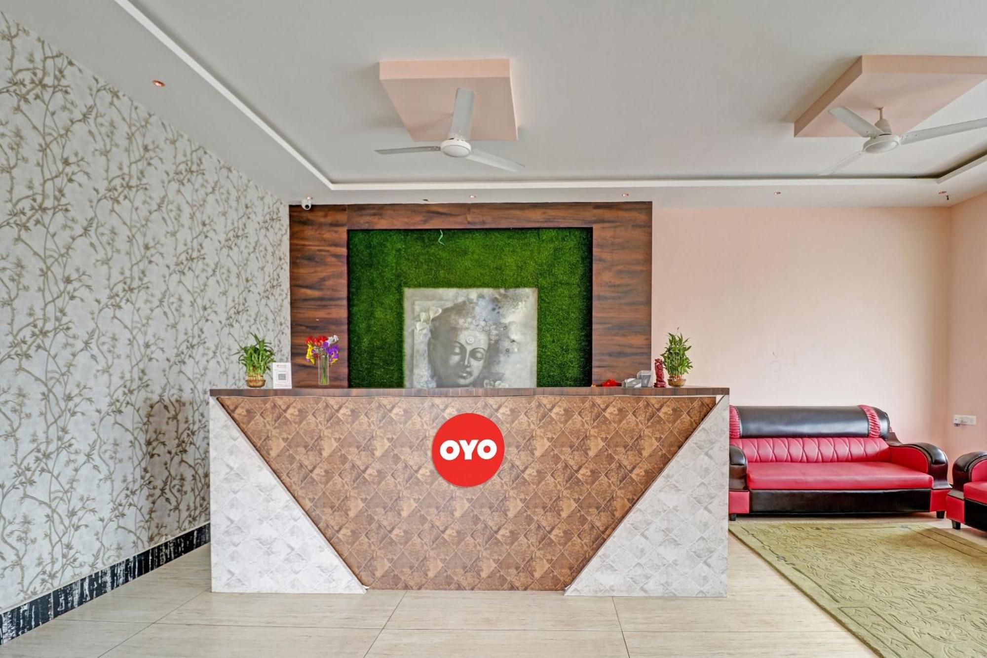 Hotel O Formula Vanivilasa Puram Exteriör bild